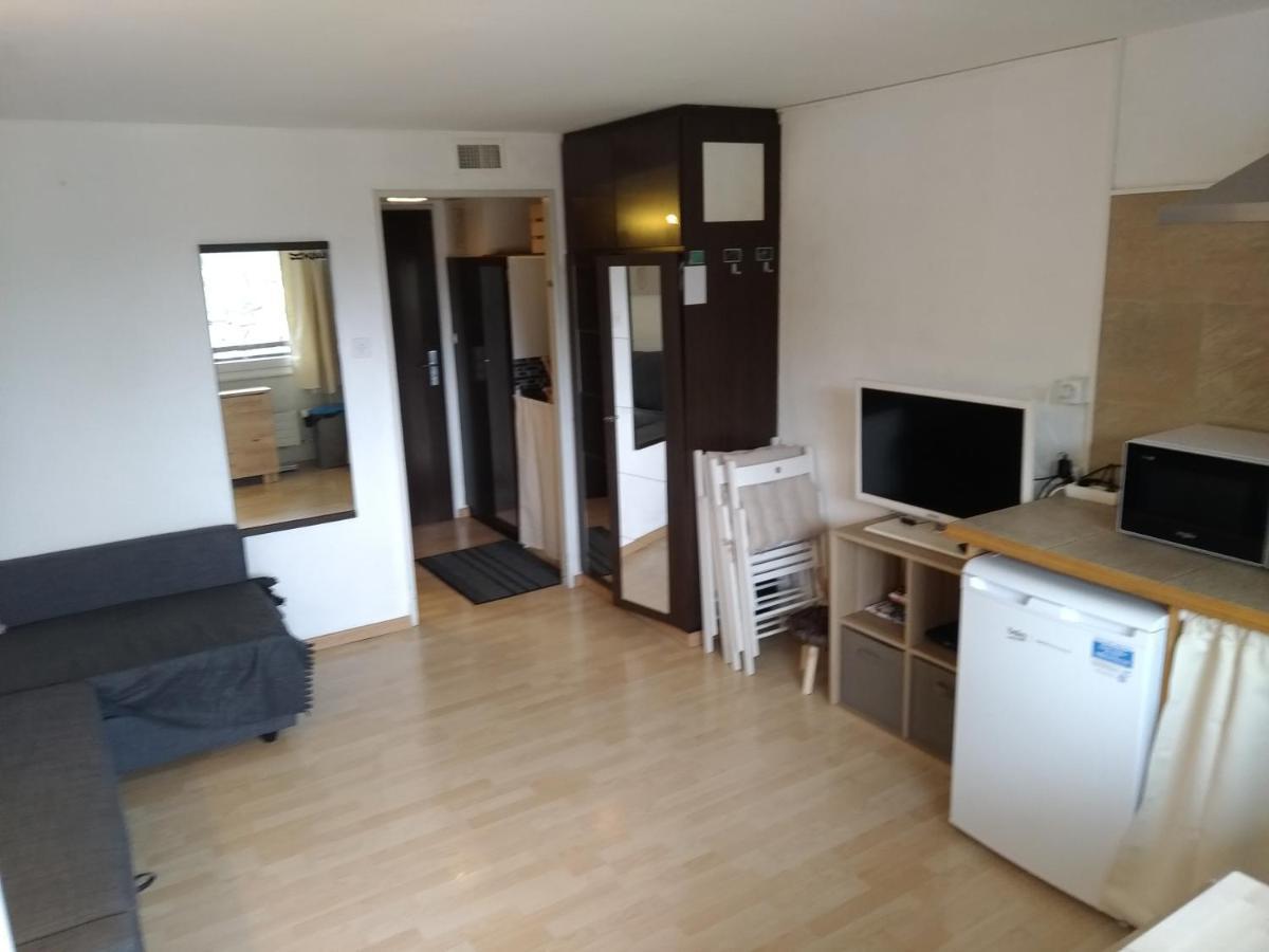Studio Appartement Avec Piscine, Ski Porte Du Soleil Morgins, Ps3 Games, Wash & Bring Sheets المظهر الخارجي الصورة